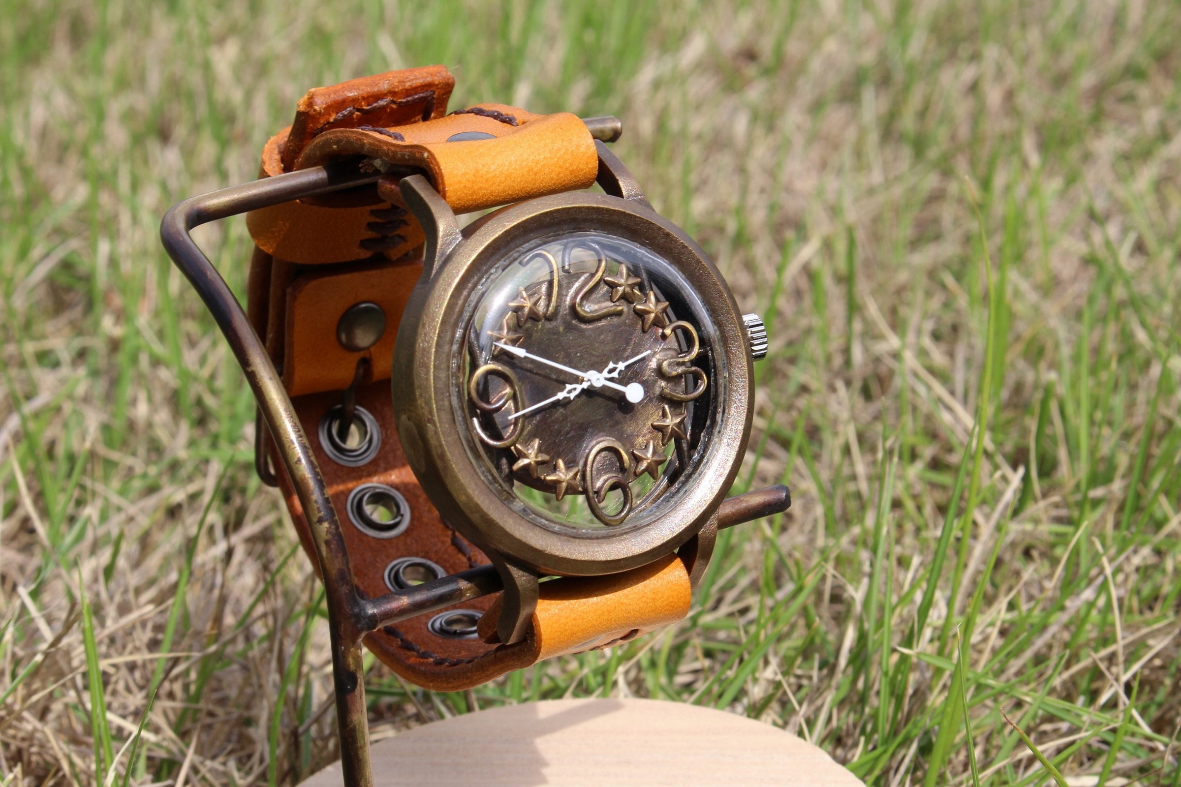 動画あり！動作品！戦前戦後 アナログ腕時計 レトロ アンティーク KINO(キノ) 手作り腕時計 クラック アンティーク ローマ数字 Mサイズ